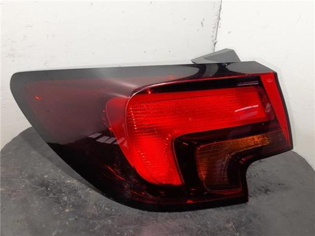 39015943 OPEL Piloto trasero exterior izquierdo  en stock Gandía