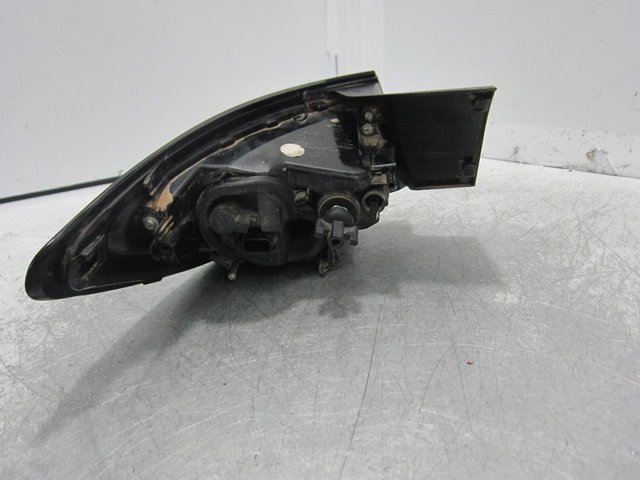 39015944 OPEL Piloto trasero exterior derecho  comprar en Oviedo