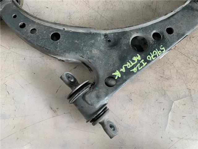 39021472 OPEL Brazo inferior izquierdo de la suspensión delantera  en stock Córdoba