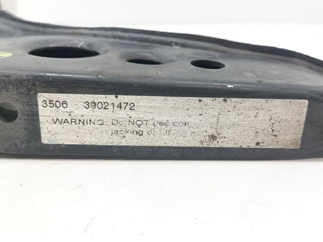 39021472 Brazo inferior izquierdo de la suspensión delantera comprar Girona