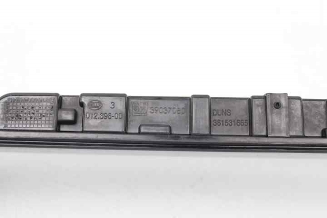 39037080 Luz de freno trasera adicional  comprar en Reus