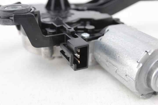 OPEL 39045012 Motor limpiaparabrisas, trasera comprar Pamplona