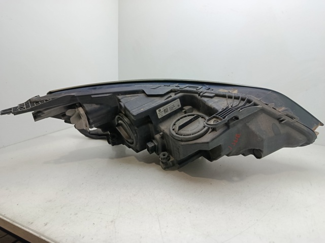OPEL 39047198 Faro izquierdo  en stock Terrassa
