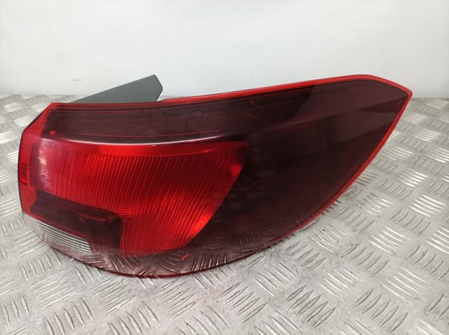 39077375 OPEL Piloto trasero exterior derecho  comprar en Jaén