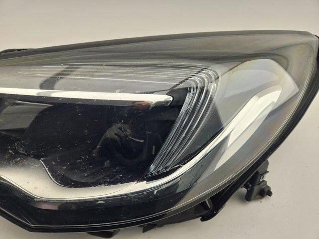 39081892 OPEL Faro izquierdo  comprar en Oviedo