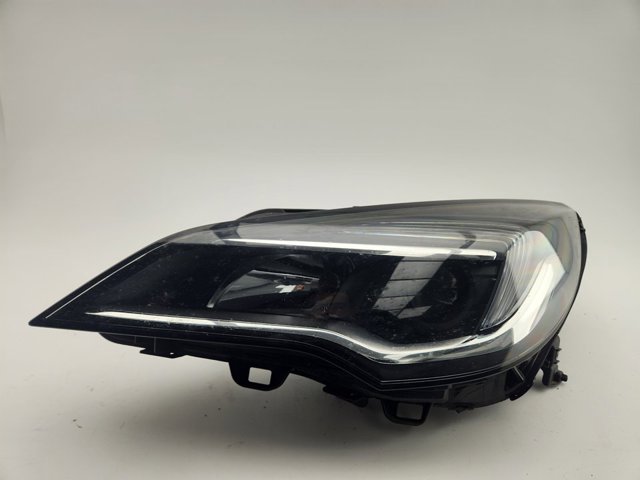 39081892 OPEL Faro izquierdo  comprar en Oviedo