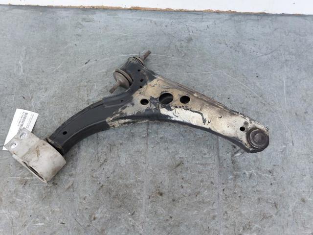 39089344 Brazo inferior izquierdo de la suspensión delantera  en stock Castellón