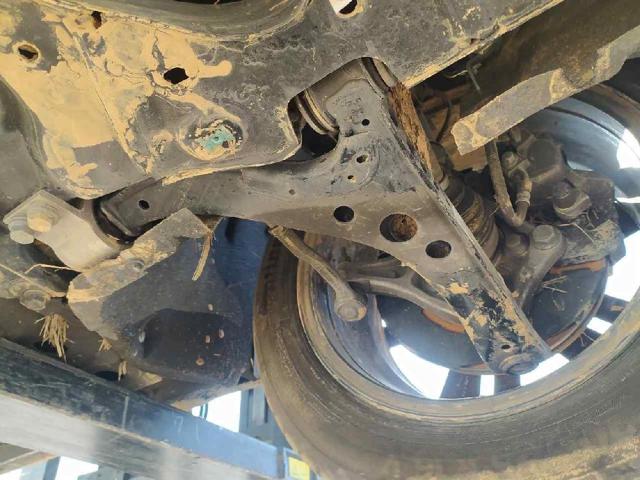 39089344 OPEL Brazo inferior izquierdo de la suspensión delantera  en stock Gandía