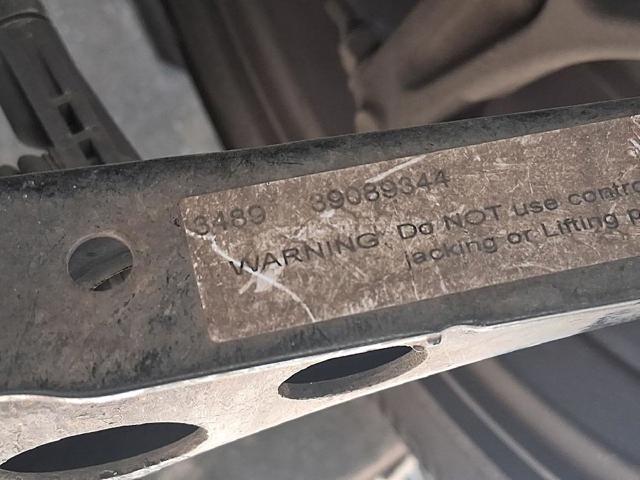 OPEL 39089344 Brazo inferior izquierdo de la suspensión delantera  disponible Lugo