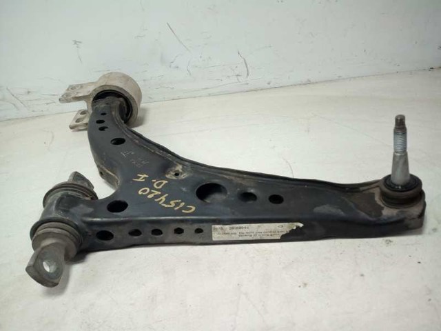39089344 Brazo inferior izquierdo de la suspensión delantera  en stock Castellón