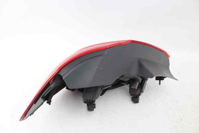 39090648 OPEL Piloto trasero exterior derecho  en stock Huelva