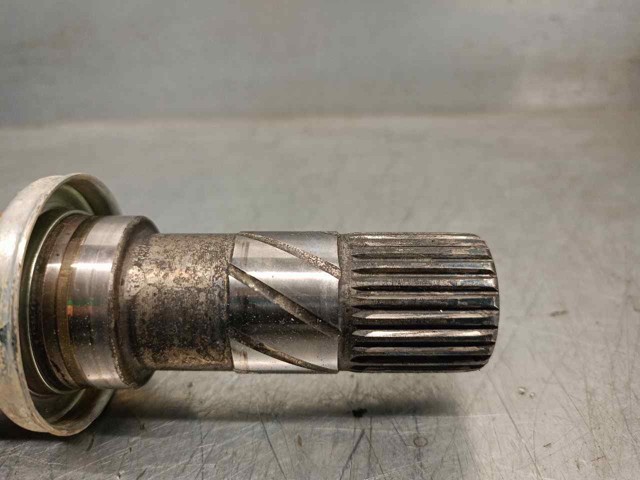 391000128R Semieje delantero derecho  disponible Utrera