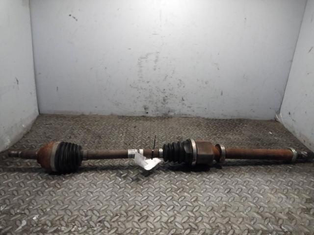 391001510R RENAULT Semieje delantero derecho  en stock Huelva