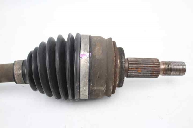 RENAULT 391001702R Semieje delantero derecho  en stock Valencia
