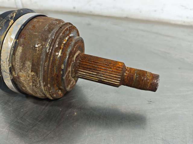 391002176R Semieje delantero derecho  disponible Utrera