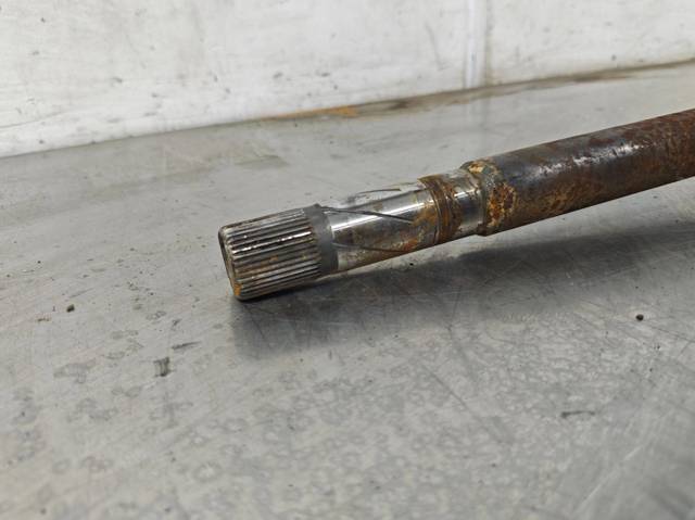 391002176R NISSAN Semieje delantero derecho  en stock Huelva