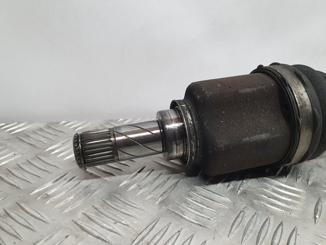 RENAULT 391002807R Semieje delantero derecho  en stock Salamanca