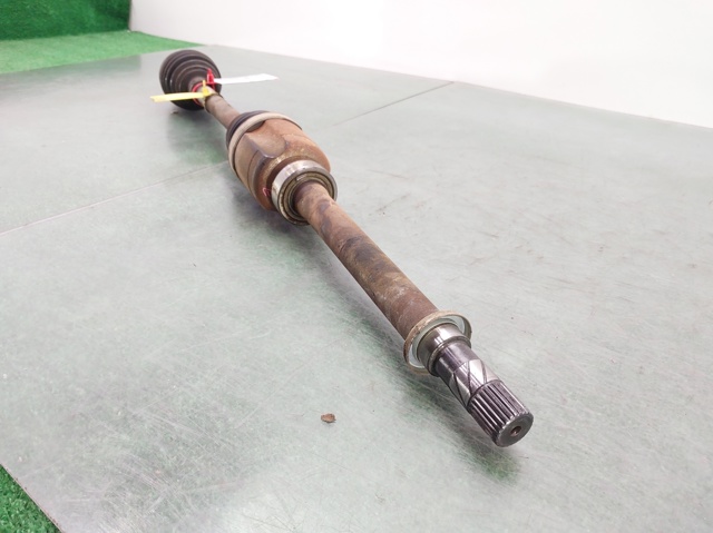 391003840R RENAULT Semieje delantero derecho  en stock Huelva