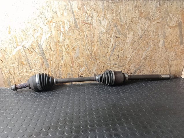 RENAULT 391005010R Semieje delantero derecho comprar Tarragona