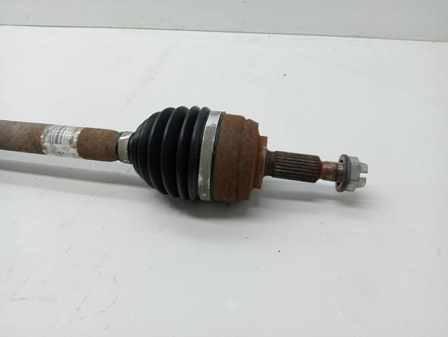 RENAULT 391009864R Semieje delantero derecho  disponible Valladolid