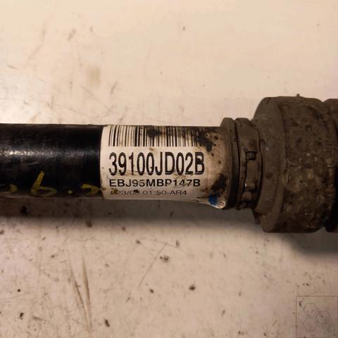 NISSAN 39100JD02B Árbol de transmisión delantero derecho  en stock Salamanca