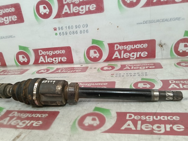 Árbol de transmisión delantero derecho 39100JD02B NISSAN