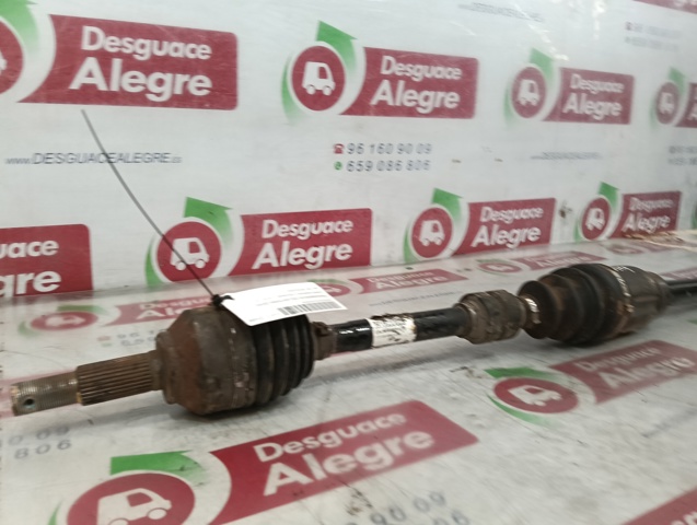 39100JD02B NISSAN Árbol de transmisión delantero derecho  en stock Gandía