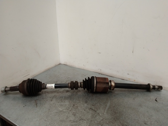 39100JD52B NISSAN Árbol de transmisión delantero derecho  en stock Huelva