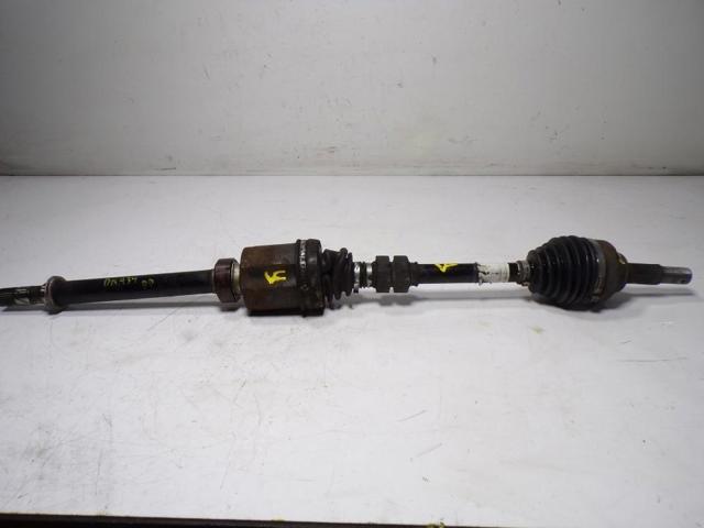 Árbol de transmisión delantero derecho 39100JD52B NISSAN