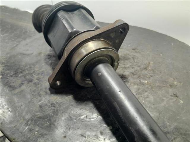 39100JD74A NISSAN Árbol de transmisión delantero derecho  en stock Huelva