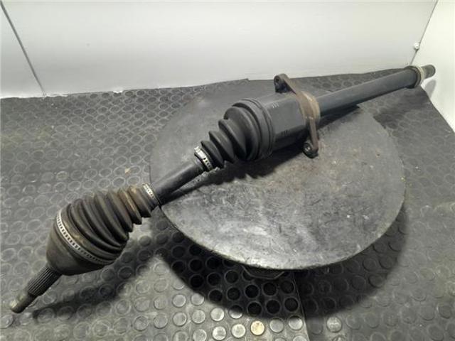 39100JD74A Árbol de transmisión delantero derecho  disponible Utrera