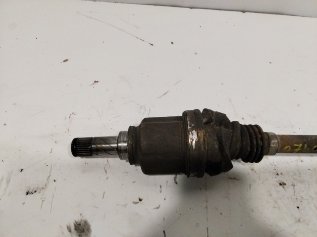RENAULT 391014021R Semieje delantero izquierdo  disponible Valladolid