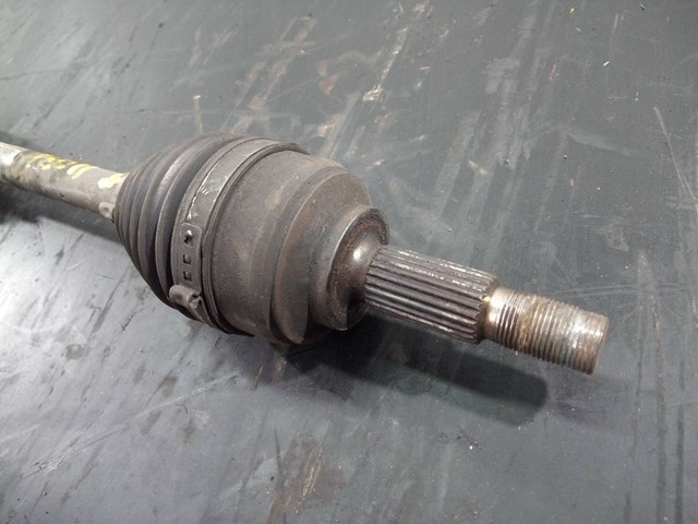 RENAULT 391014946R Semieje delantero izquierdo  comprar en Murcia
