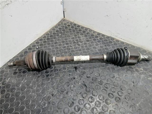 391017096R RENAULT Semieje delantero izquierdo  en stock Córdoba