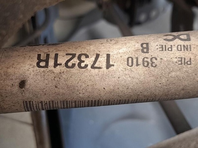 391017321R RENAULT Semieje delantero izquierdo  en stock Gandía