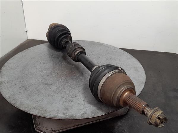 Semieje delantero izquierdo 39101BC600 NISSAN