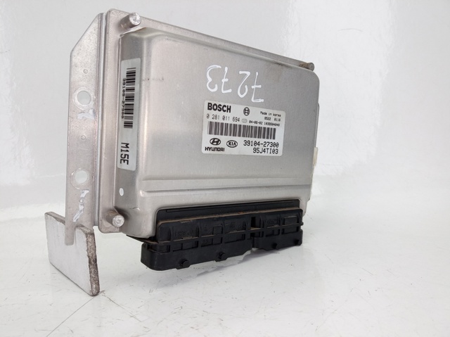 Centralina Del Motor / Modulo De control Del Motor (ecu) 3910427300 Hyundai/Kia