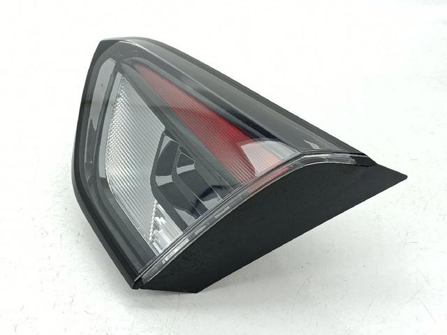 Piloto trasero interior derecho 39235954 OPEL