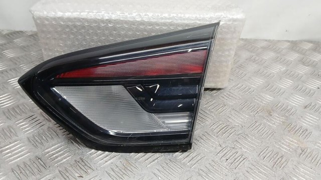 Piloto trasero interior derecho 39235954 OPEL