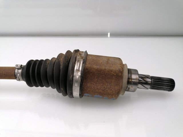 396004652R RENAULT Semieje  en stock Huelva
