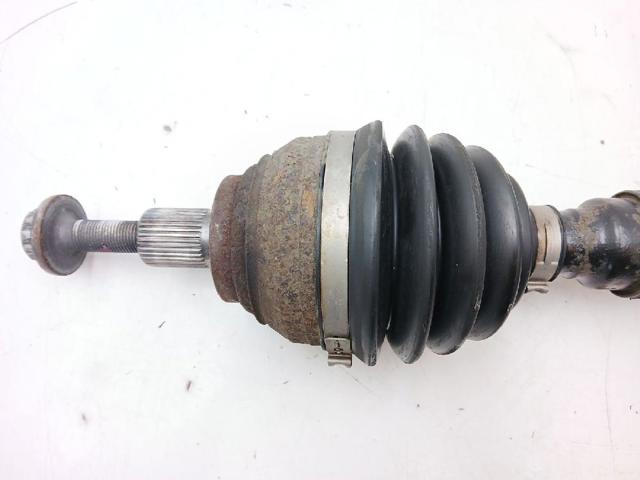 3AA407272A Árbol de transmisión delantero derecho  disponible Málaga