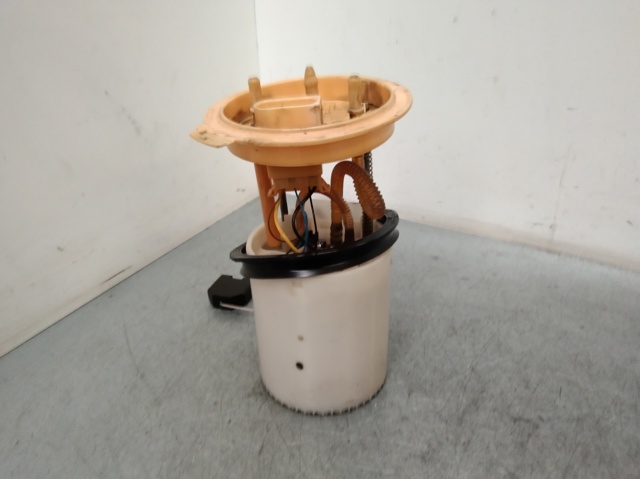3AA919050B Módulo de bomba de combustible con sensor de nivel de combustible  disponible Málaga