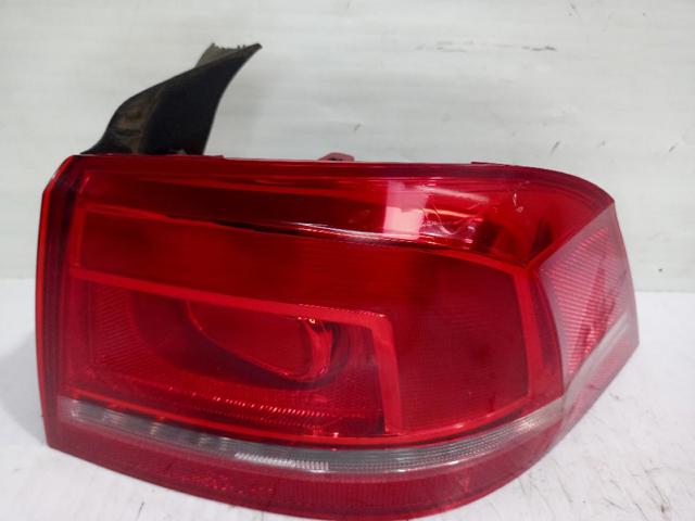 3AE945096F VAG Piloto trasero exterior derecho  en stock Huelva
