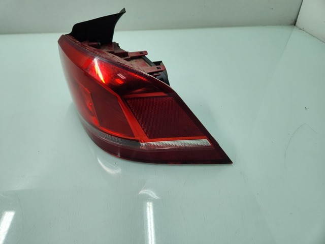3AE945096F Piloto trasero exterior derecho comprar Sevilla