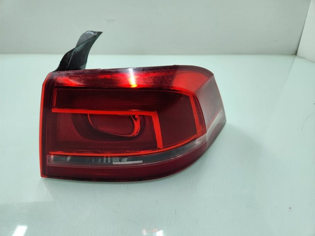 VAG 3AE945096F Piloto trasero exterior derecho comprar Pamplona