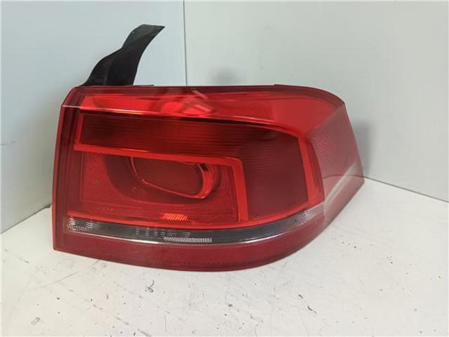 VAG 3AE945096F Piloto trasero exterior derecho  en stock Salamanca