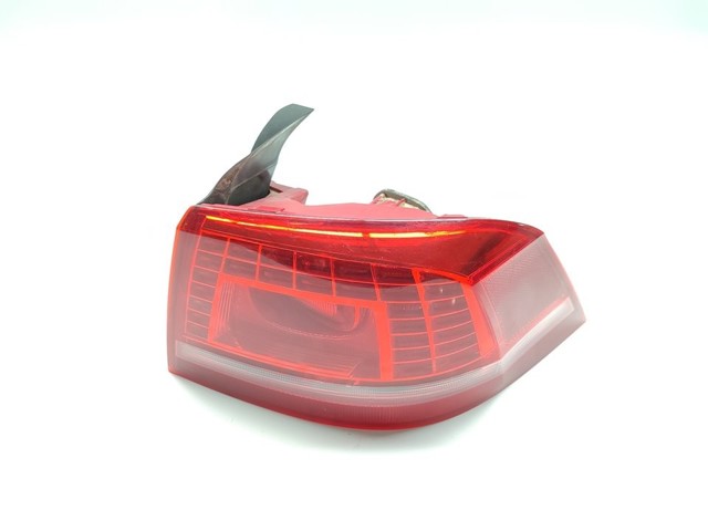 VAG 3AE945208B Piloto trasero exterior derecho  comprar en Ponferrada