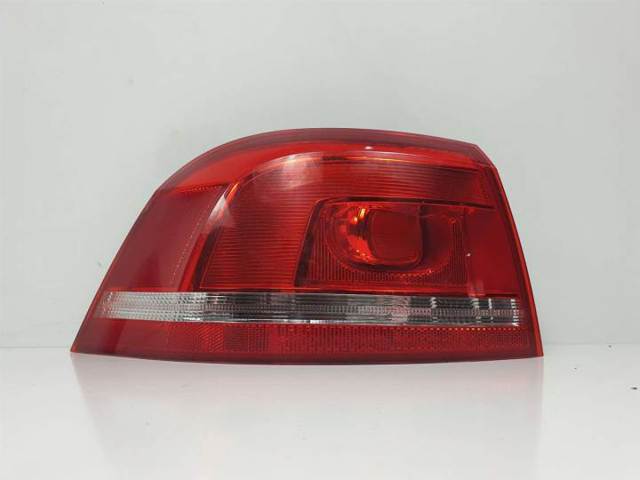 3AF945095C VAG Piloto trasero exterior izquierdo  en stock Huelva