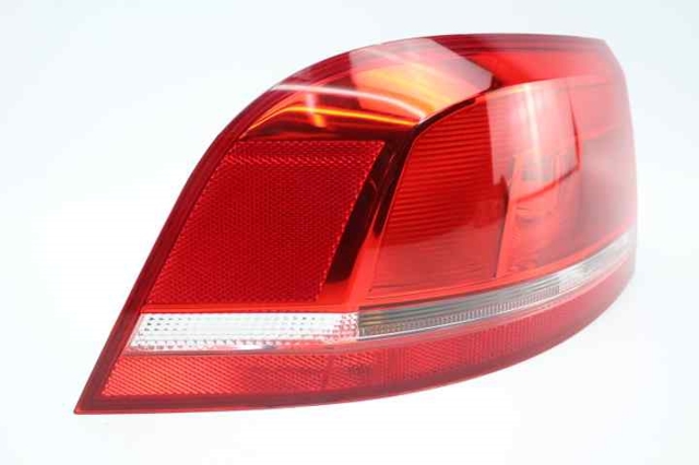 VAG 3AF945095E Piloto trasero exterior izquierdo comprar Barcelona