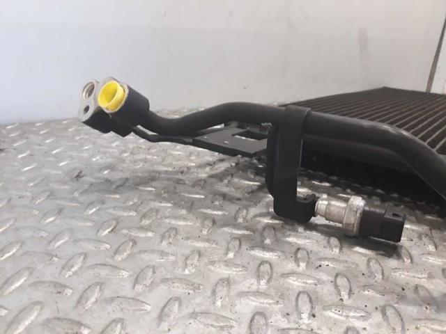 3B0260401B Condensador de aire acondicionado  disponible Málaga